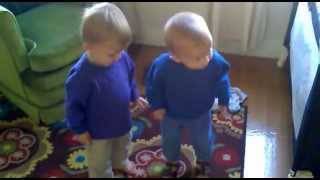 Twins sing and dance to Gotyes Somebody that I used to know [upl. by Giltzow]