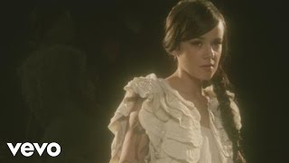 Alizée  A cause de lautomne Clip officiel [upl. by Luar]