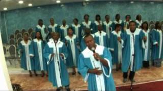 Chorale Espérance  Dieu est là [upl. by Agna]