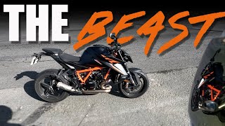 KTM 1390 R Evo  Promenade avec le dragon 🐉 [upl. by Katherina]