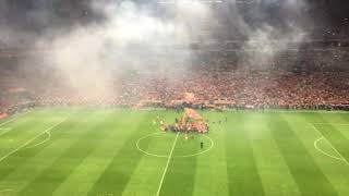 Galatasaray’ın 22 Şampiyonluğu Başakşehir maç sonu Yaz Dostum eşliğinde kutlama görüntüleri [upl. by Gelman476]