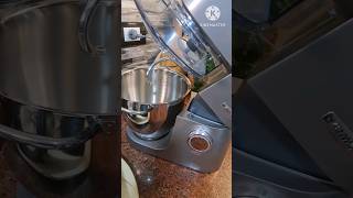 الأفضل من بين العجانات stand mixer kenwood chef XL titanium kvl8320s kenwood [upl. by Groark]