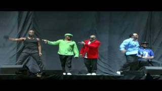 Naturally 7  Solos Live at Madison Square Garden [upl. by Godderd]