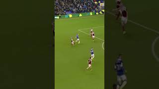 KEVIN MIRALLAS SCORES FROM DISTANCE IN BIG WIN OVER FULHAM onthisday Everton premierleague [upl. by Ybok]