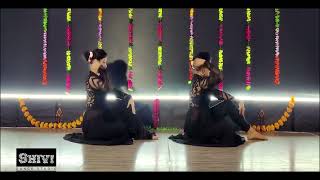 laal bindi waccking dancer indianoutfit dance laalbindi [upl. by Anitel629]