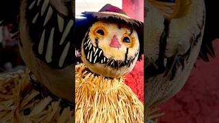 SPIRIT HALLOWEEN ‘MACK STRAW’ CREEPY SCARECROW ANIMATRONIC 2024 Easton PA 🎃😲🎃 [upl. by Revlys]