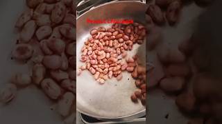 Kiss kiss ko pasand h peanut chocolate 🍫😋shortvideo viralvideo chocolate cookingwithrenu recipe [upl. by Nawoj]