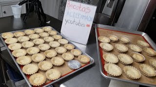 Haciendo Crema Pastelera Para Rellenar MiniTartitas [upl. by Hu327]