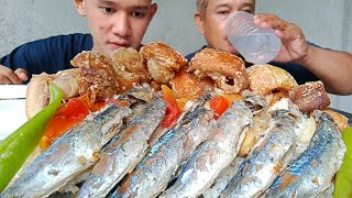 PAKSIW NA GALUNGGONG SA KAMATIS AT CHICHARON MASKARA NG BABOY [upl. by Harad273]