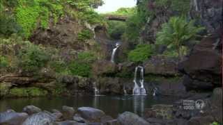 Hike Hawaii  Pipiwai Trail  Maui [upl. by Kiker]