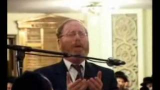 Cantor Yakkov motzen sings av harachmim part1 [upl. by Ytinav]