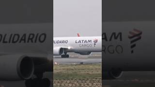 LATAM CARGO BOEING 767 TAKE OFF FRANKFURT AIRPORT 📍🇩🇪 latam frankfurtairport boeing767 aviation [upl. by Dreher]