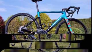 Orbea Orca OMX 2020  Bike Présentation  Bicyclic [upl. by Petrick]