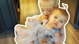 Everleigh Soutas and Ava Foley babysit Taytum and Oakley AGAIN  ForeverandForava [upl. by Kcid]