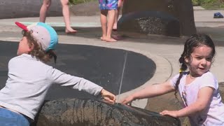 Where to find every splash pad cooling center in Multnomah County [upl. by Nunci]