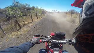 Crf 250r y yara 200 entreno enduro veredas arenosas del volcán [upl. by Coltson]