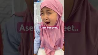 Raisya keasaman makan vitamin c anggur shortvideo raisya trending funny gemes lucu [upl. by Anauq]