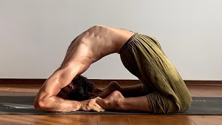 Ashtanga Yoga Kapotasana practice with Federico Blardone [upl. by Eirtemed876]