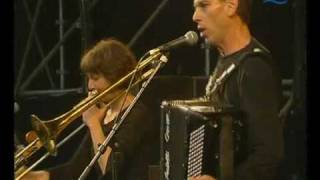 15 Gino  Tetes Raides  Live Aux Vieilles Charrues  21 Jullet 2001 Carhaix Finistère [upl. by Adyht]