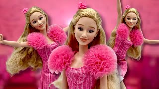 Singing Glinda Doll Review 🫧 Wicked Ariana Grande Doll Unboxing [upl. by Schrader]