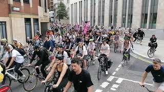 Dom Whiting  London 260921  HUGE crowd 😁🚲 [upl. by Sauder]