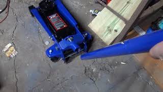 Duralast 3 ton floor jack unboxing Merry Christmas [upl. by Esenwahs]