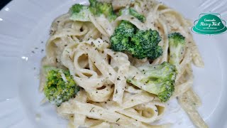 Pasta con brocoli en crema  Receta pastas [upl. by Inotna177]