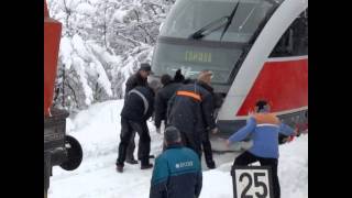 Train stops in heavy winter far from any civilization See how the story turns out [upl. by Gearalt555]