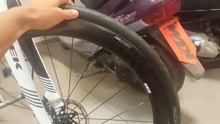 Enve SES 45 AR tubeless setup [upl. by Hollingsworth]