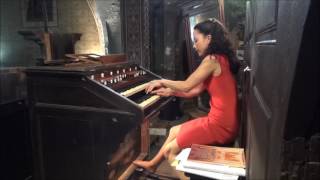 Lydie Solomon à lorgue dans la Toccata de Ravel [upl. by Mortensen]