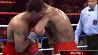 Diego Corrales Vs Jose Luis Castillo Round 3 [upl. by Barb]