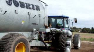 Joskin Modulo 2 14000 L VS New Holland TL100 [upl. by Olympie440]