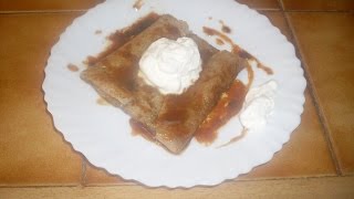 Crêpe bretonne au caramel beurre salé et sa crème chantilly [upl. by Indyc]