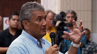 Mayor Kenoi Takes The Mic During Pahoa Lava Meeting [upl. by Ennasus759]