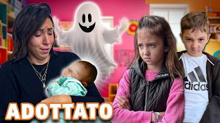 ADOTTIAMO UN BIMBO CHE CI HA MANDATO LO SPIRITO DI HALLOWEEN JAKSON TROVATO FUORI CASA [upl. by Llyrat]