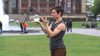 Amazing crystal ball juggler Jongleur Berlin 2014 [upl. by Nilac323]