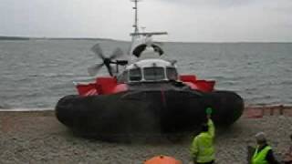 Hovercraft SRN6 Mk6 departing the beach at Hovershow 09 [upl. by Brentt]