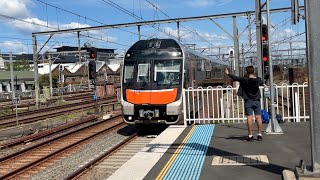 Mariyung sets D140 and D40 passing Redfern [upl. by Llerahc182]