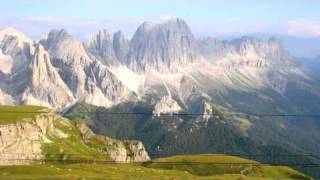 Eine Wanderung auf den Schlern sullo sciliar south tyrol italy [upl. by Ayiotal666]