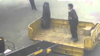 GSE Conveyor Belt Loader to Unload Cargoes from Aircraft [upl. by Rodina]