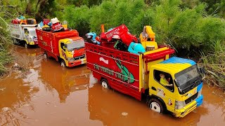 Mobil Truk Canter Fuso Oleng Lewat Jalan Banjir Rc Handmade Isuzu NMR Beko Rc Excavator Loader [upl. by Arrak]