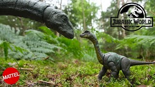 Chaos Theory Juvenile Apatosaurus Jurassic World Epic Evolution Danger Pack [upl. by Inail]