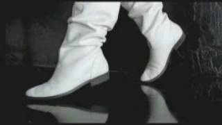 DSW Shoe Warehouse Fall 2007 Commercial [upl. by Ciaphus]