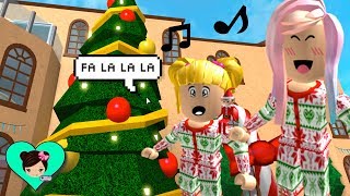 Aventuras Navideñas en Bloxburg con Goldie  Decorando Para Fiesta de Navidad [upl. by Erdreid794]