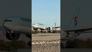 Korean Air 005 Heavy B77W arrives at Las Vegas LAS  HL8216  planespotting [upl. by Nennarb826]