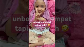 Raisya ga boleh unboxing dompet shortvideo funny comedy lucu cute [upl. by Bandur938]