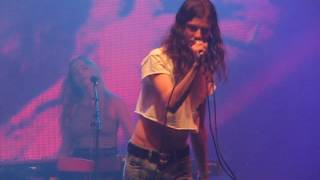 BØRNS  Past lives Sziget 2016 [upl. by Annaul]