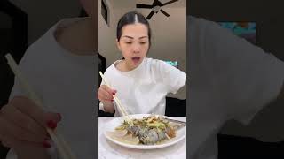 The best way to eat bánh cuốn nhân thịt… rice rolls with meat filling [upl. by Nahtnoj]