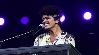 Leave The Door Open  Nahihiya Ako Bruno Mars Live in Manila 2023 [upl. by Yednarb]