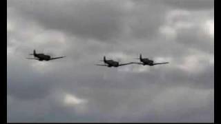 White Cliffs Of Dover  Spitfire Show  footage via FlyingMachinesTVcouk [upl. by Mapel277]